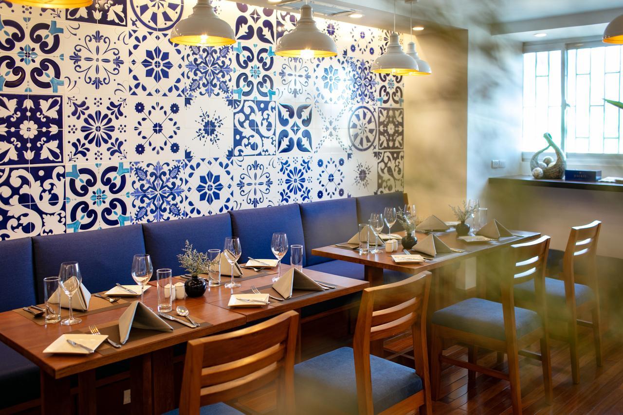 Отель Bay & Restaurant Ханой