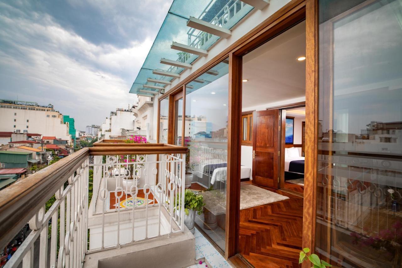 Отель Bay & Restaurant